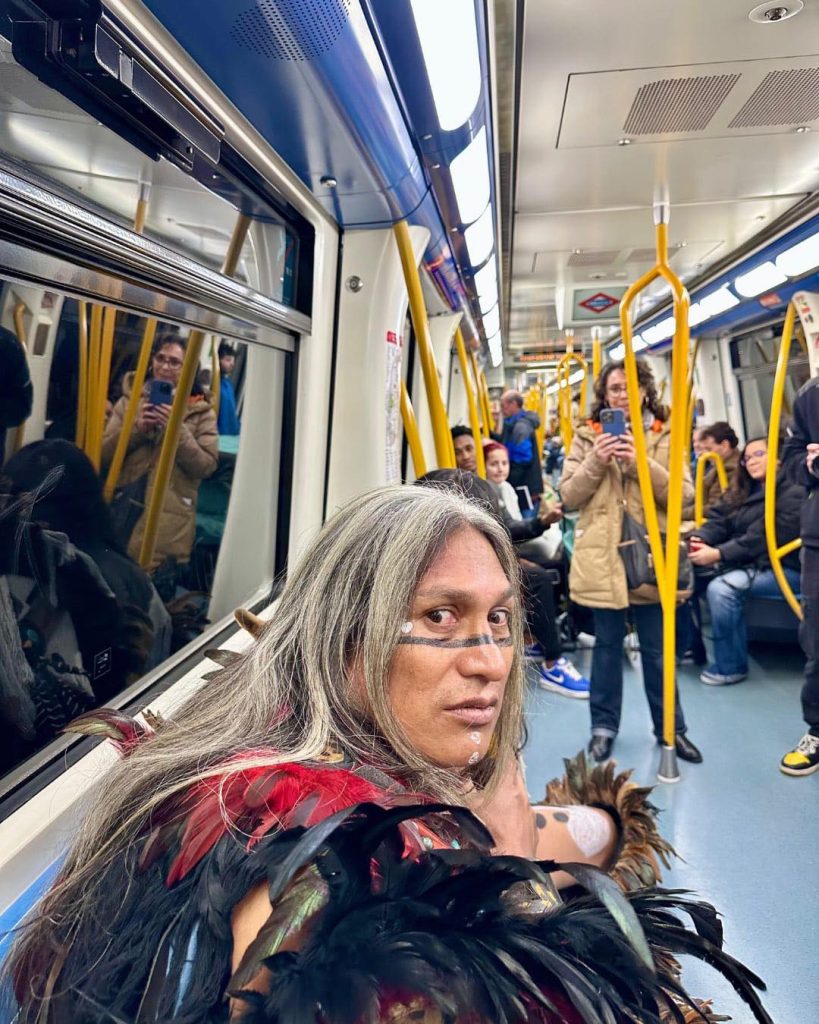 Un guerrero maya fue visto en el metro de Madrid